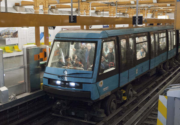 metro sin conductor w