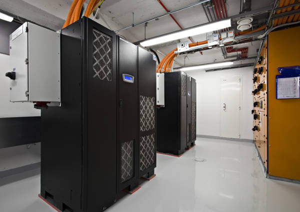 eaton sai ups.w