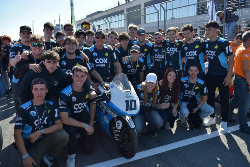 equipo UPC motostudent molorland 2w