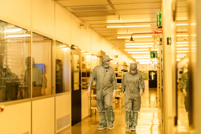 XIVER integra un sistema di litografia DUV ASML PAS 5500 per la produzione di dispositivi fotonici e a semiconduttore